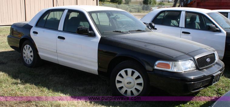 image for item 4803 2007 Ford Crown Victoria Police Interceptor