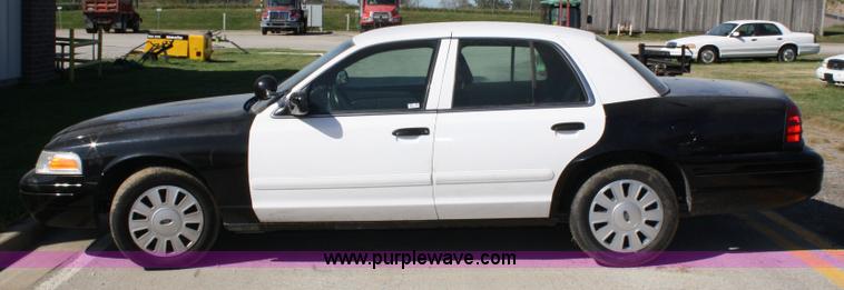 image for item 4804 2007 Ford Crown Victoria Police Interceptor