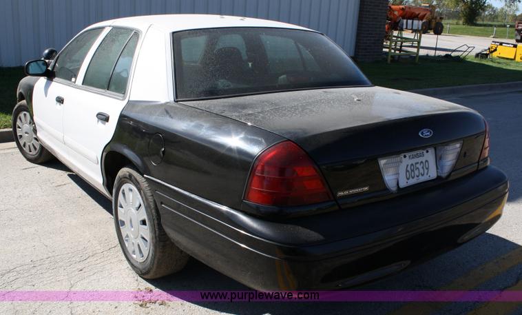 image for item 4804 2007 Ford Crown Victoria Police Interceptor