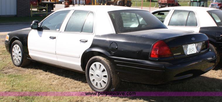 image for item 4805 2007 Ford Crown Victoria Police Interceptor