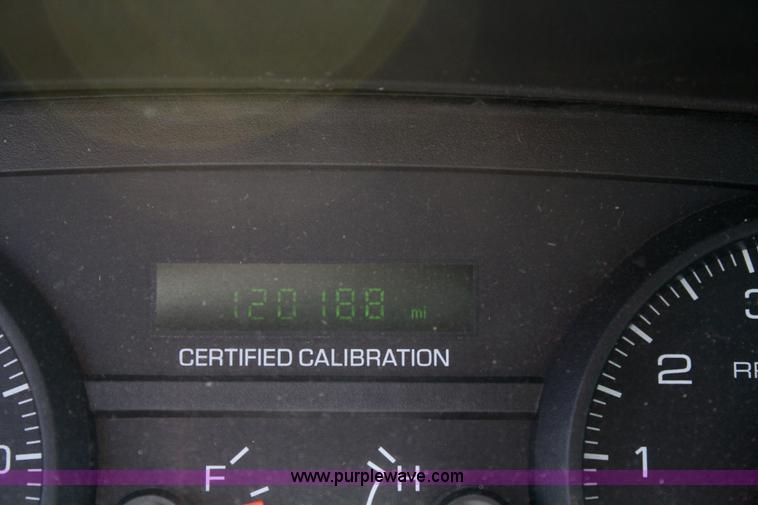 image for item 4805 2007 Ford Crown Victoria Police Interceptor