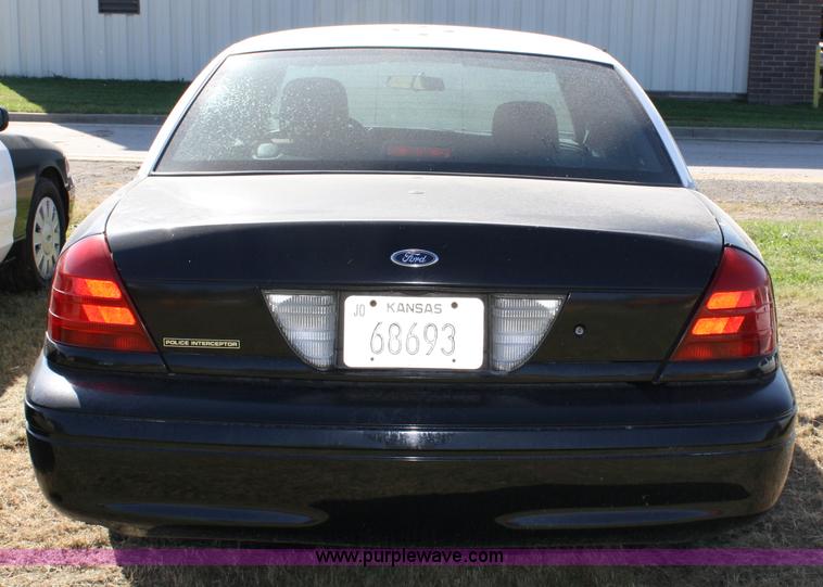 image for item 4806 2007 Ford Crown Victoria Police Interceptor