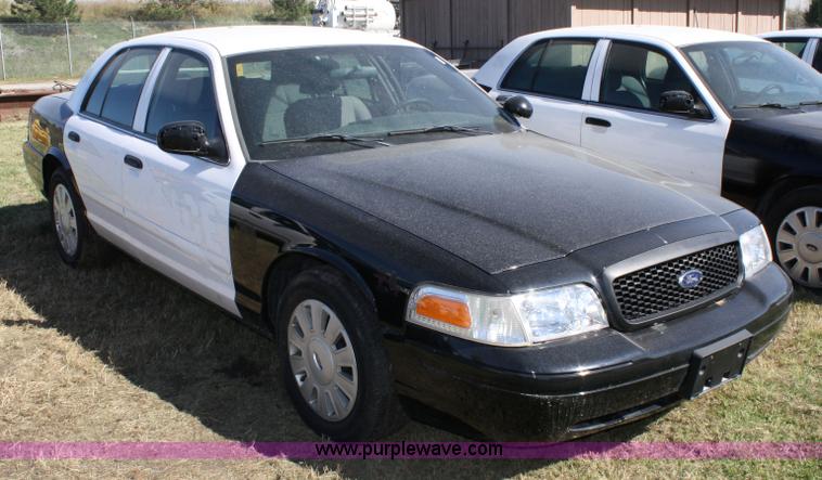 image for item 4806 2007 Ford Crown Victoria Police Interceptor