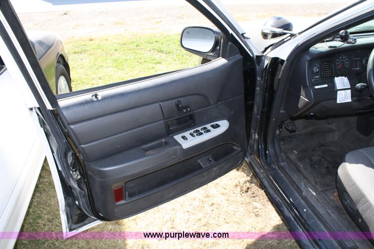 image for item 4806 2007 Ford Crown Victoria Police Interceptor