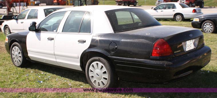 image for item 4807 2007 Ford Crown Victoria Police Interceptor