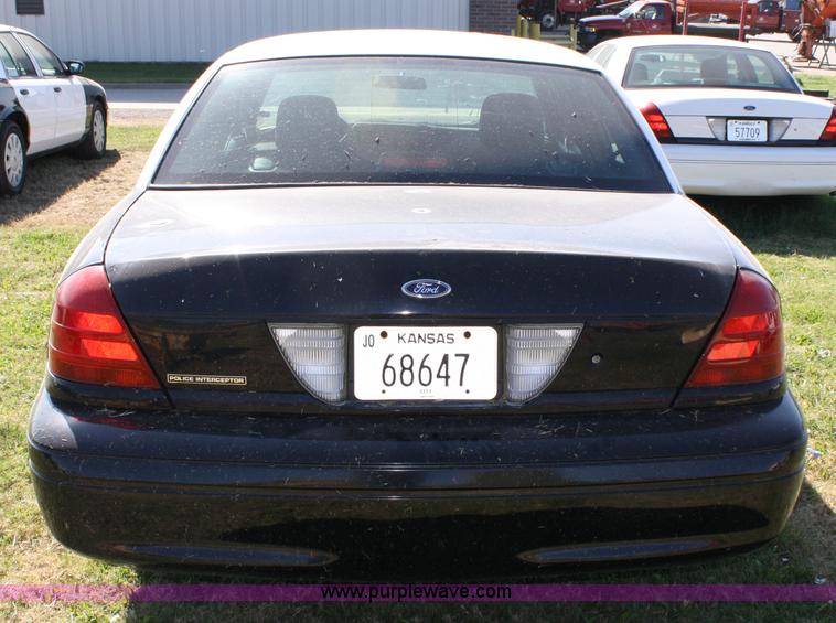 image for item 4807 2007 Ford Crown Victoria Police Interceptor