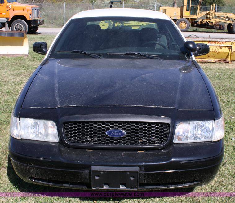 image for item 4807 2007 Ford Crown Victoria Police Interceptor