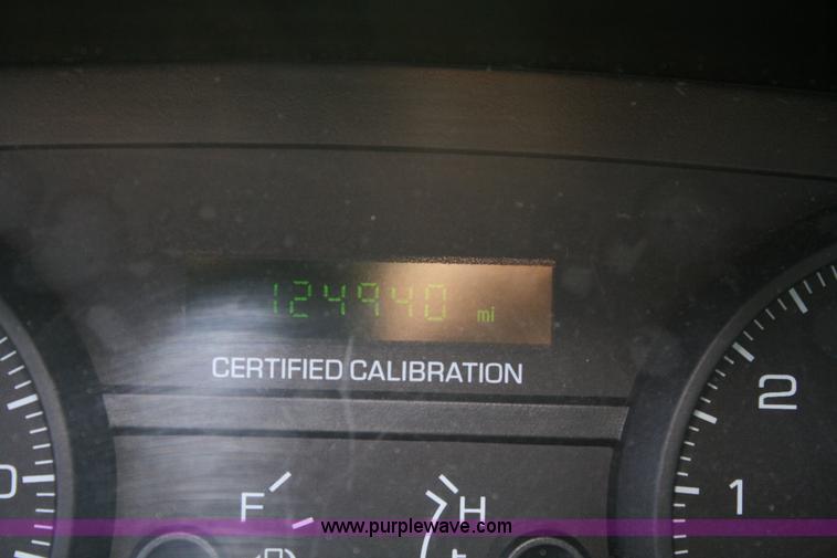 image for item 4807 2007 Ford Crown Victoria Police Interceptor