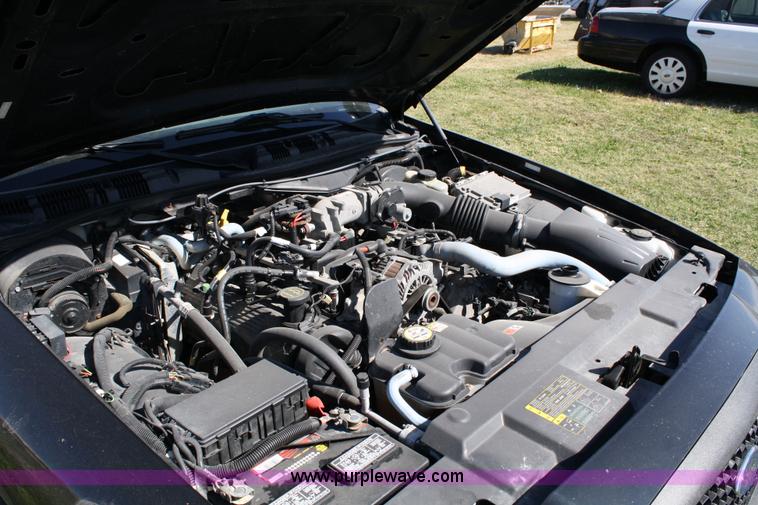 image for item 4809 2005 Ford Crown Victoria Police Interceptor