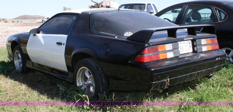 image for item 4813 1986 Chevrolet Camaro