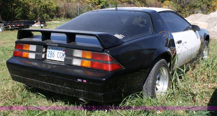 image for item 4813 1986 Chevrolet Camaro