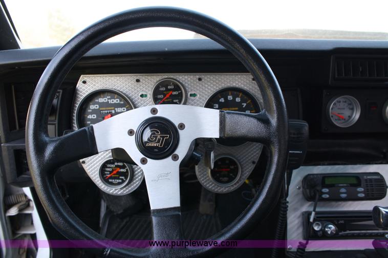 image for item 4813 1986 Chevrolet Camaro