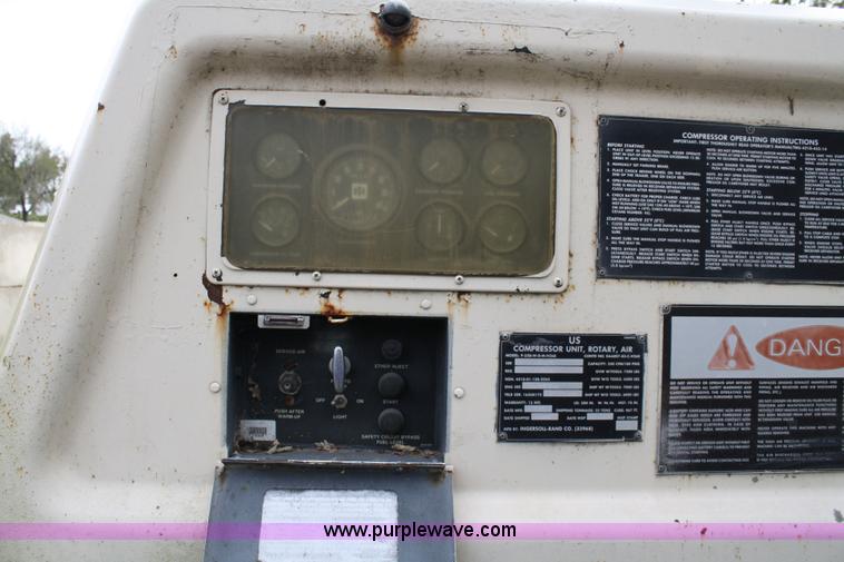 image for item 4825 1985 US Compressor rotary air unit