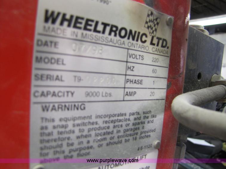 image for item 5176 Snap-on Wheel Tronic two post car lift
