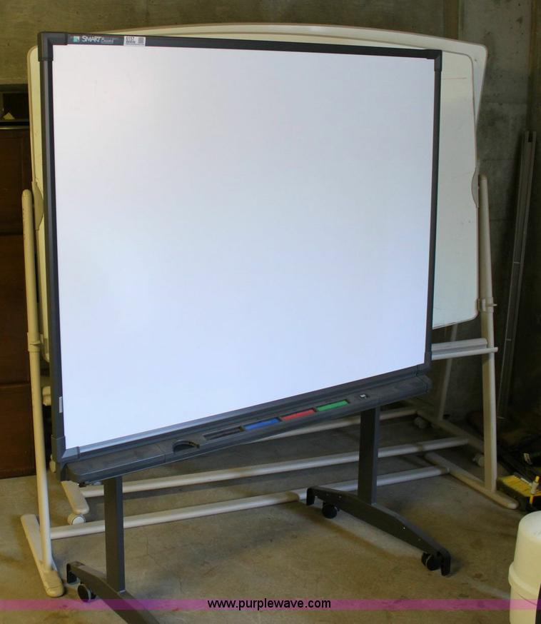 image for item 6157 (3) dry erase boards