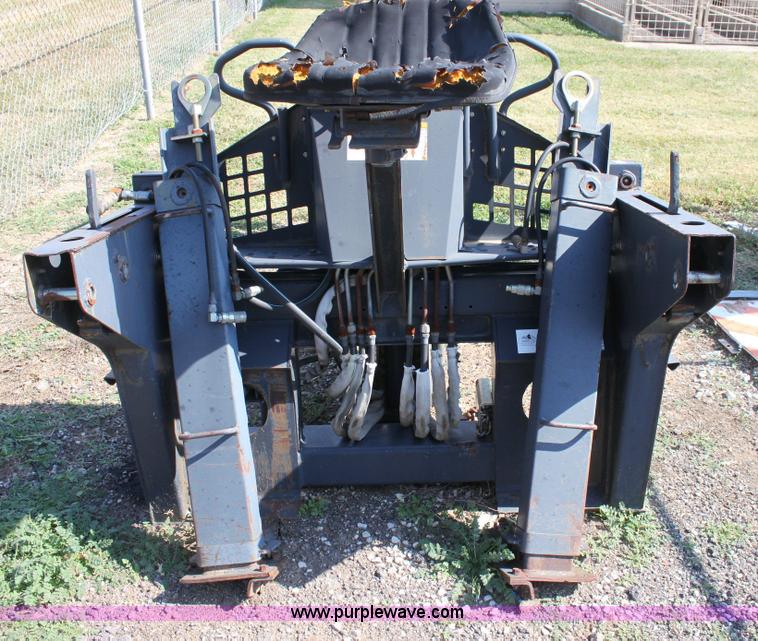 image for item 6168 Bobcat 709 backhoe attachemnt