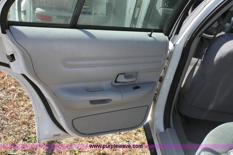 image for item 6169 2001 Ford Crown Victoria Police Interceptor