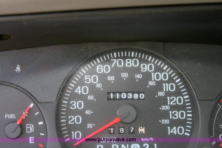 image for item 6169 2001 Ford Crown Victoria Police Interceptor