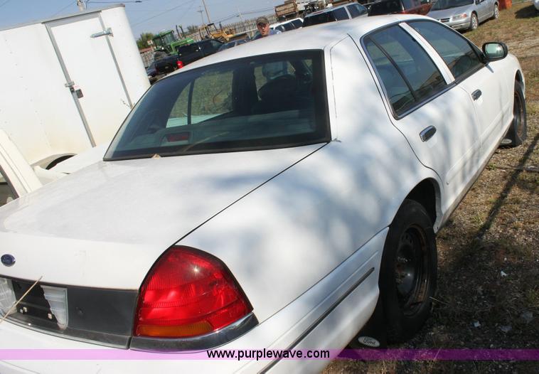image for item 6176 1998 Ford Crown Victoria Police Interceptor