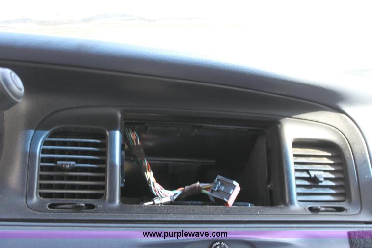 image for item 6176 1998 Ford Crown Victoria Police Interceptor