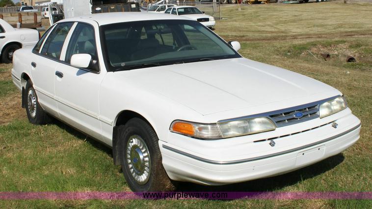 image for item 6178 1997 Ford Crown Victoria Police Interceptor