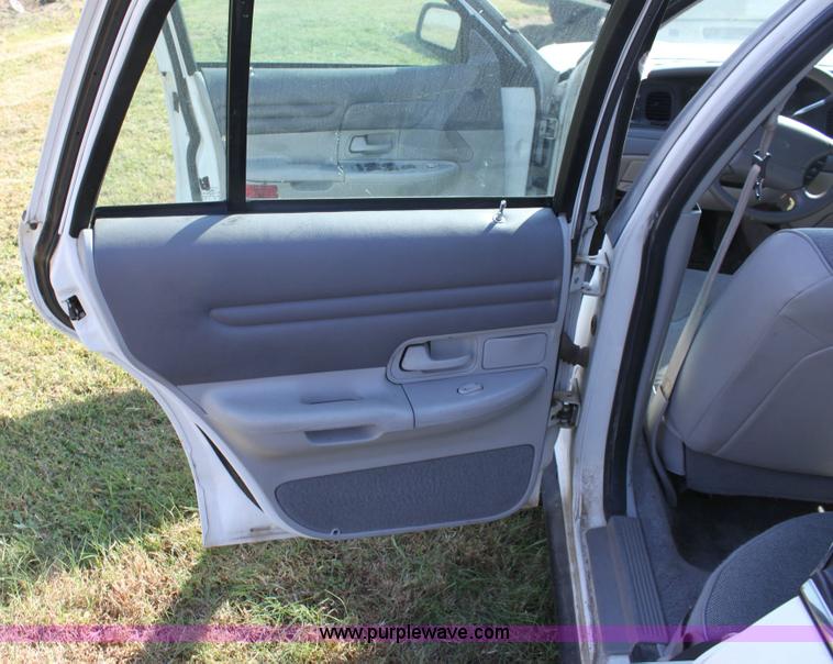 image for item 6178 1997 Ford Crown Victoria Police Interceptor