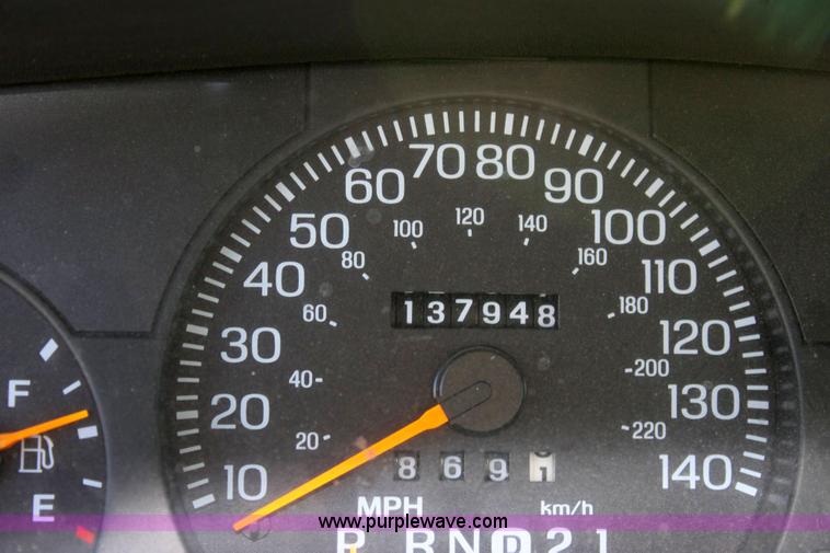 image for item 6178 1997 Ford Crown Victoria Police Interceptor