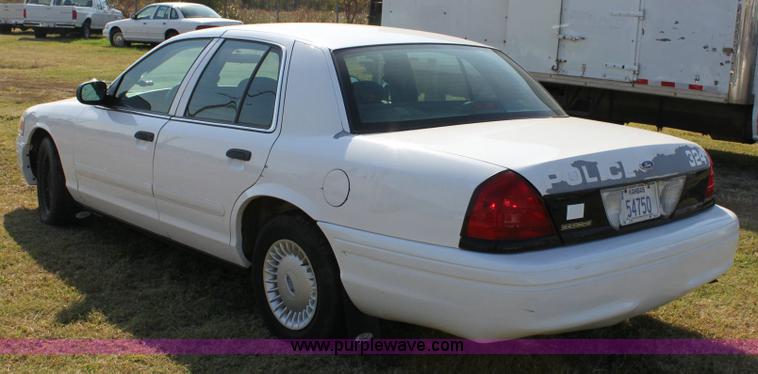 image for item 6179 2002 Ford Crown Victoria Police Interceptor