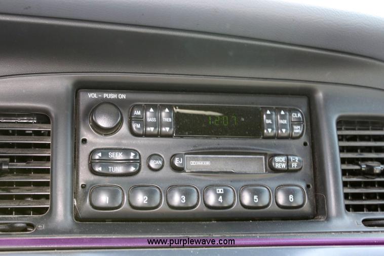 image for item 6179 2002 Ford Crown Victoria Police Interceptor