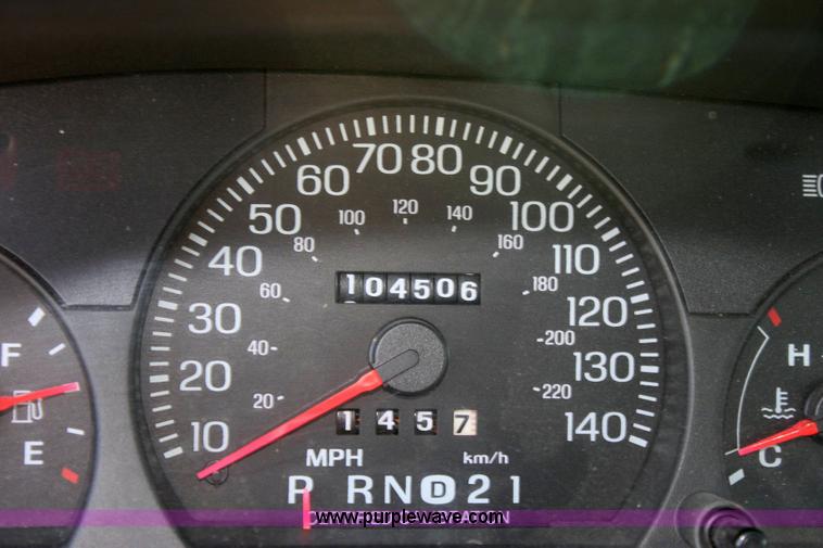 image for item 6179 2002 Ford Crown Victoria Police Interceptor