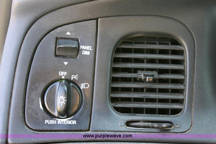 image for item 6179 2002 Ford Crown Victoria Police Interceptor