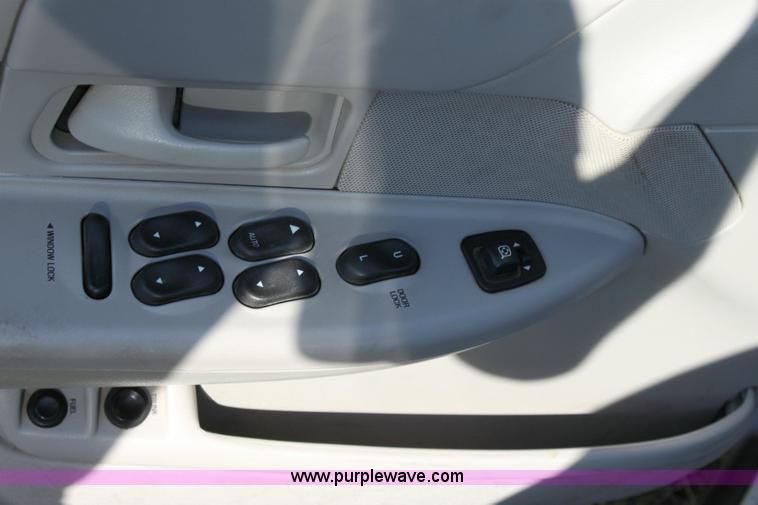 image for item 6181 2001 Ford Crown Victoria Police Interceptor