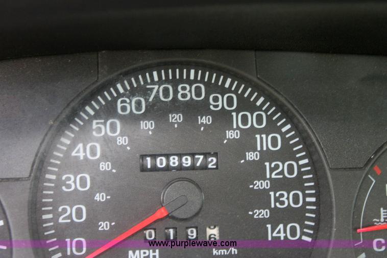 image for item 6181 2001 Ford Crown Victoria Police Interceptor