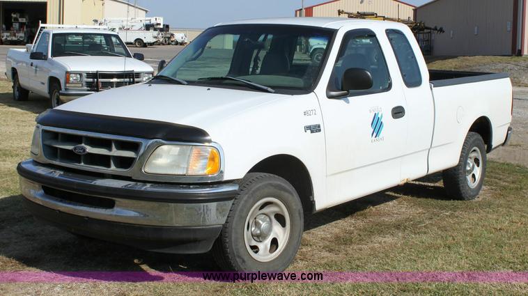 image for item 6182 1997 Ford F150 XL pickup truck