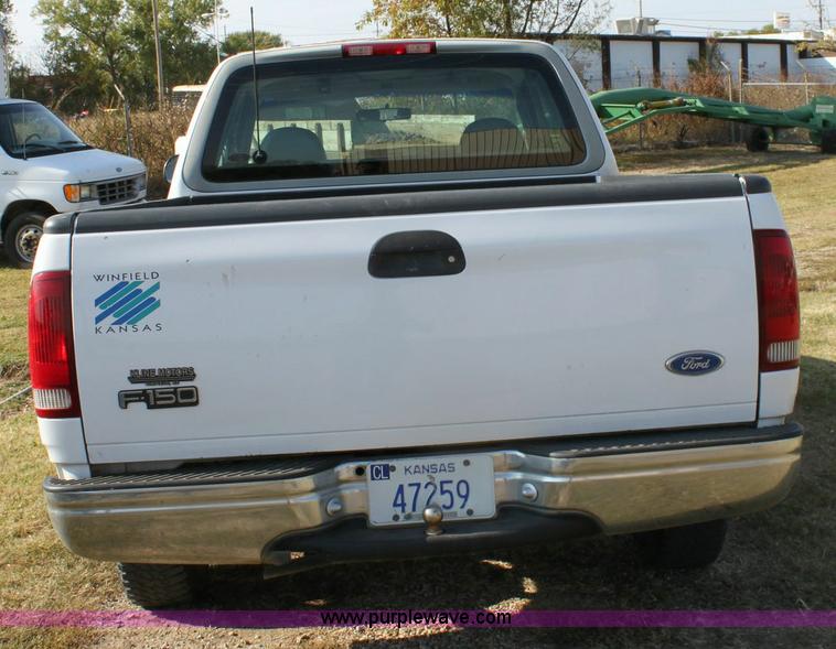 image for item 6182 1997 Ford F150 XL pickup truck