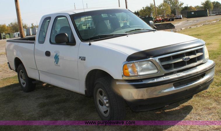 image for item 6182 1997 Ford F150 XL pickup truck