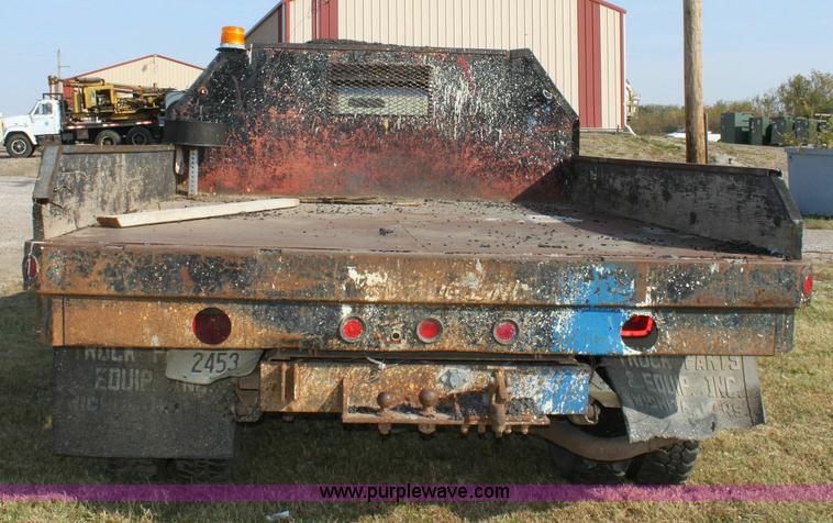 image for item 6183 1988 Dodge Ram D-350 pickup truck