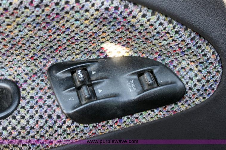 image for item 6187 2001 Dodge Ram 1500 Quad pickup truck