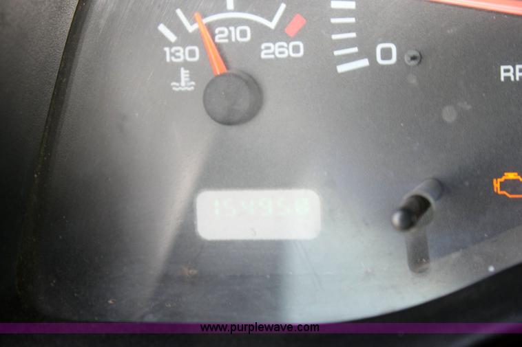 image for item 6187 2001 Dodge Ram 1500 Quad pickup truck