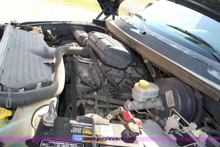 image for item 6187 2001 Dodge Ram 1500 Quad pickup truck