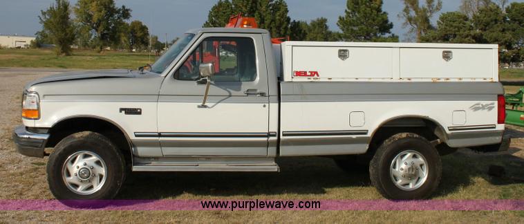 image for item 6188 1995 Ford F250 XLT pickup truck