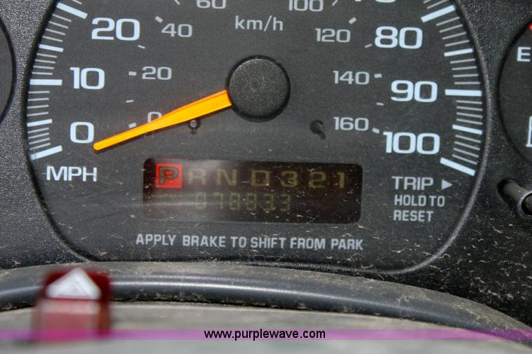 image for item 6192 2000 Chevrolet G1500 Vans Express