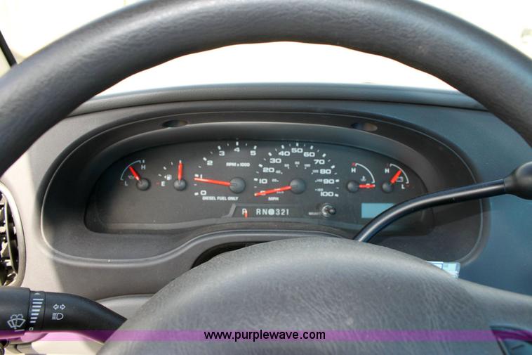 image for item 6193 2004 Ford E450 Super Duty cab and ambulance chassis