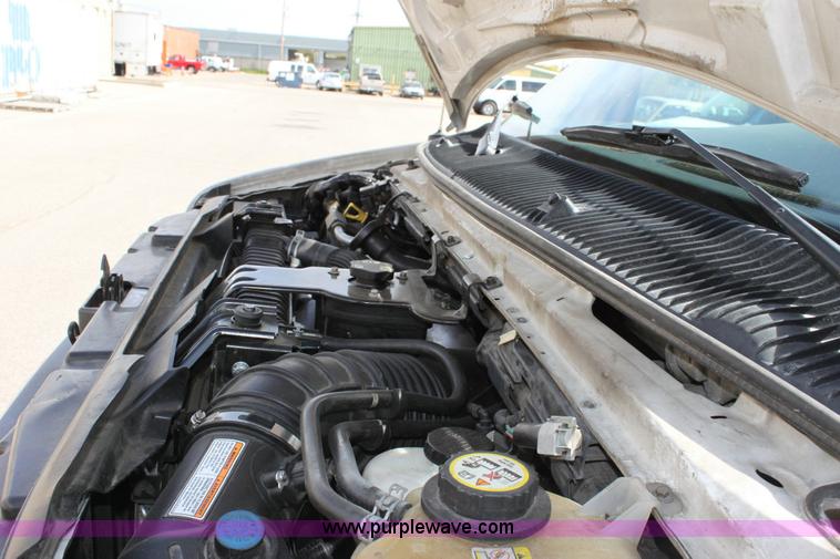 image for item 6193 2004 Ford E450 Super Duty cab and ambulance chassis