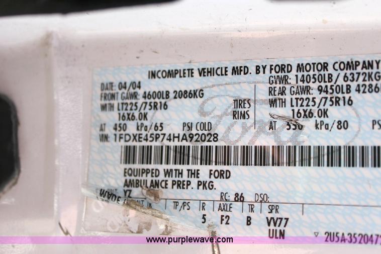 image for item 6193 2004 Ford E450 Super Duty cab and ambulance chassis