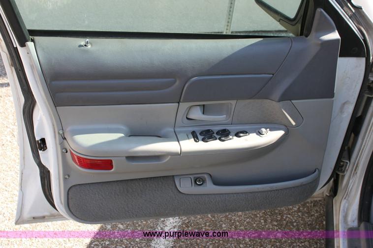 image for item 6204 1997 Ford Crown Victoria Police Interceptor