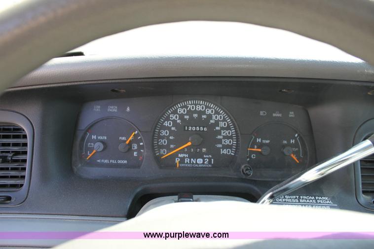image for item 6204 1997 Ford Crown Victoria Police Interceptor