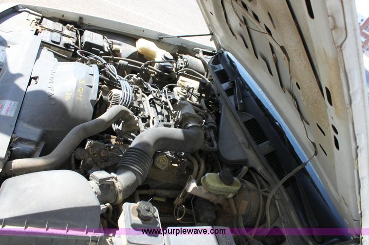 image for item 6204 1997 Ford Crown Victoria Police Interceptor