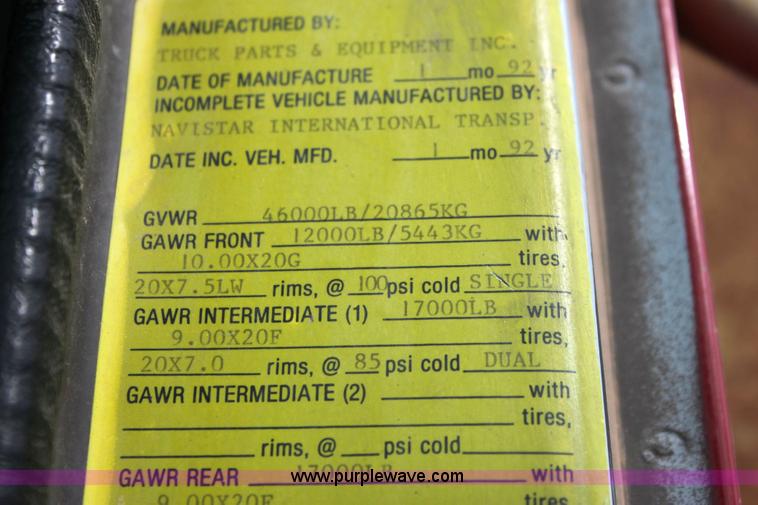 image for item 6210 1992 International 4900 tandem axle dump truck