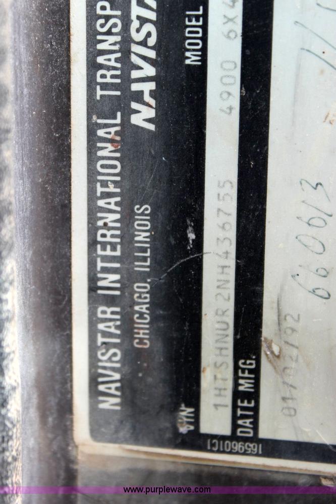 image for item 6210 1992 International 4900 tandem axle dump truck